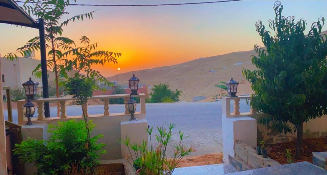 Petra Rose Apartment Wadi Musa Exterior photo