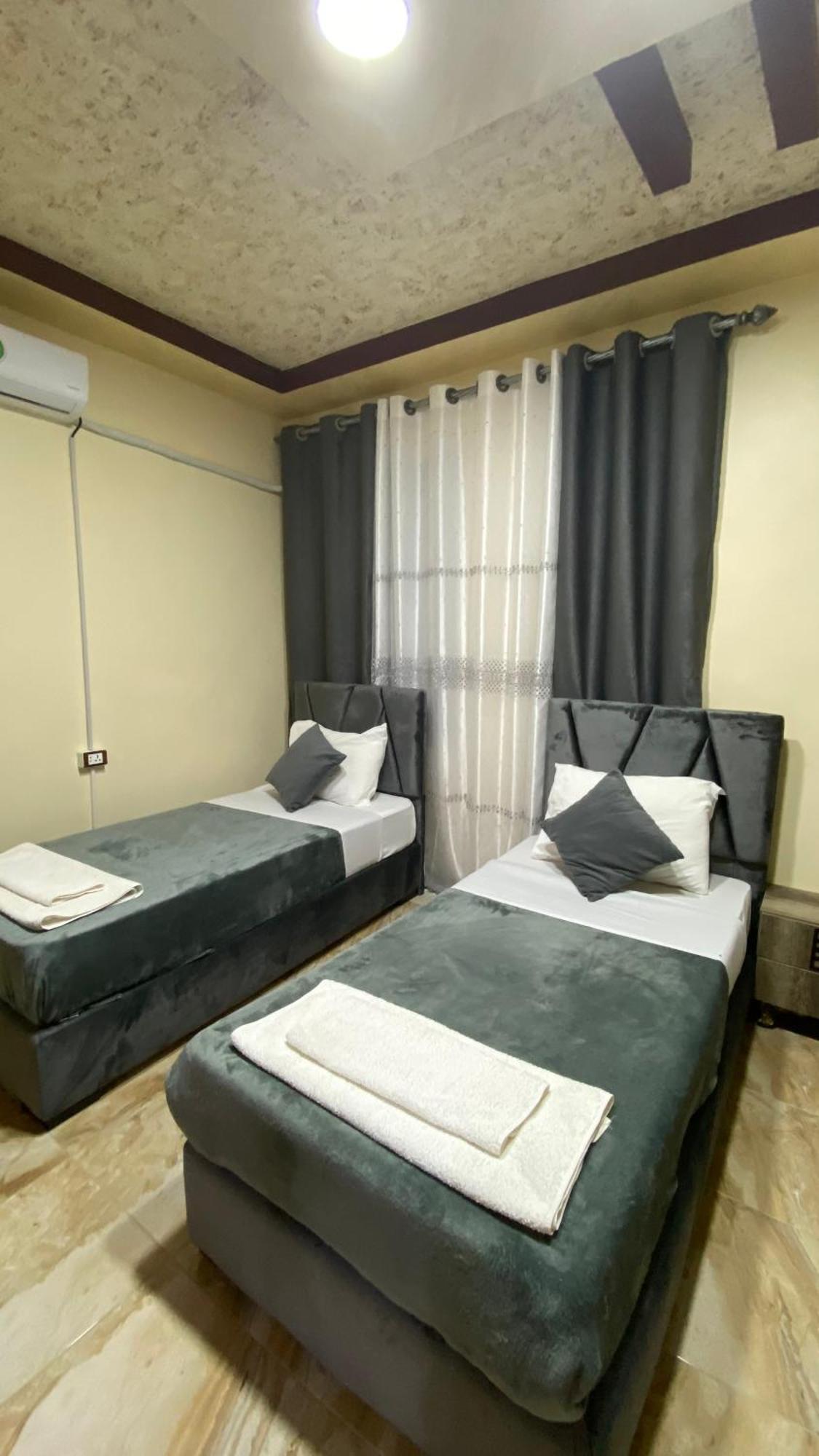 Petra Rose Apartment Wadi Musa Exterior photo